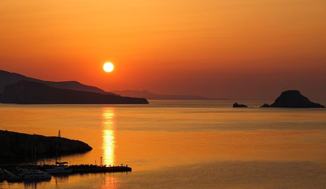 Zefiros Karavostasis (Folegandros) Exterior foto